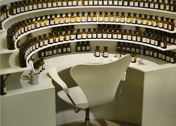 thefragranceexperts.png
