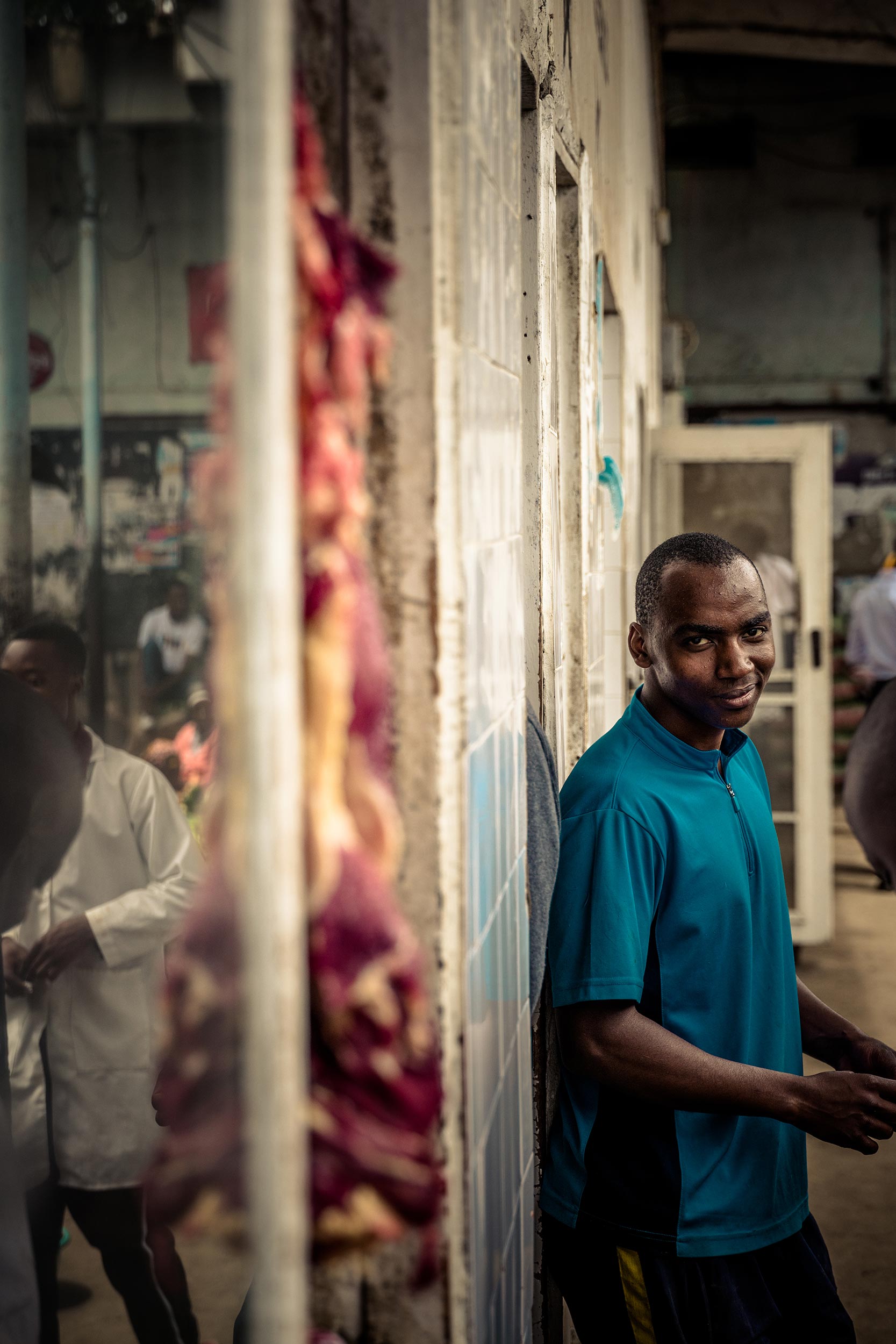 Untold-journal_Tanzania_market-butcher.jpg