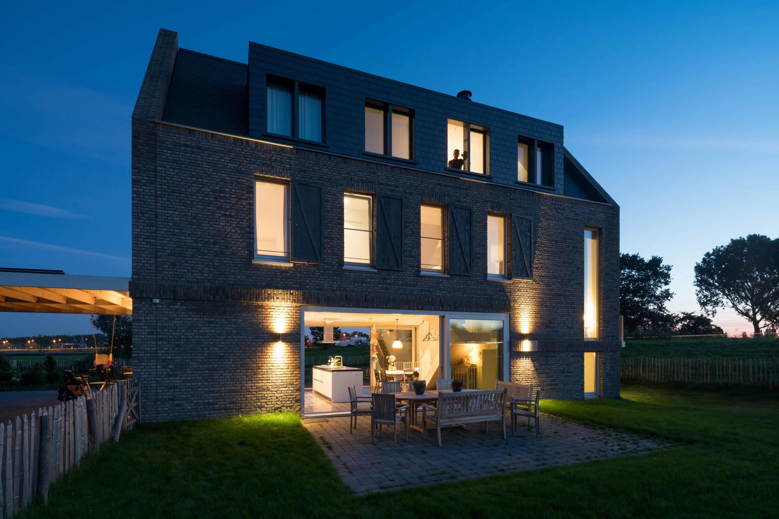 Personal-Architecture-not a box in an empty field-Zevenhuizen.jpg