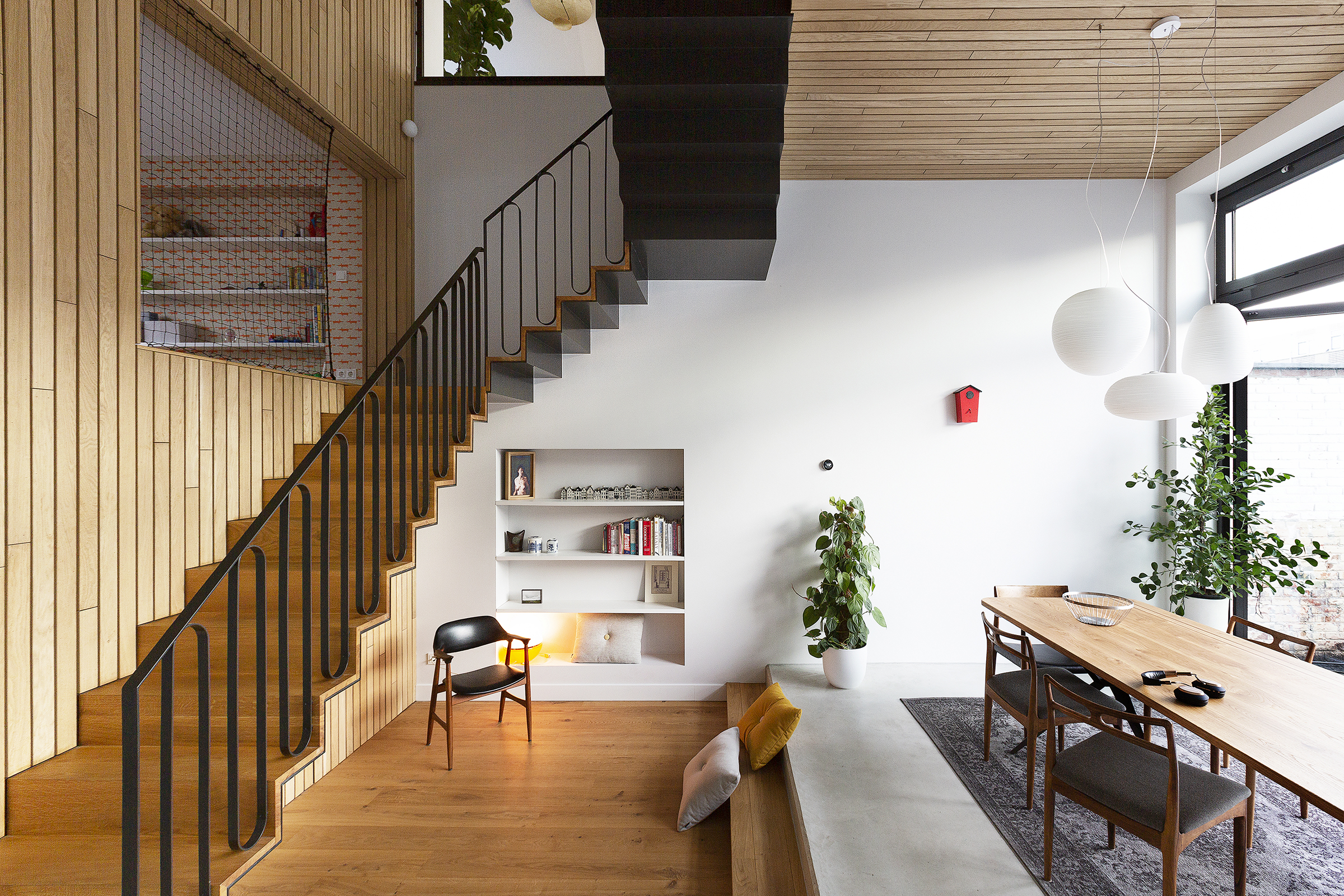   a spectacular connection   merger and transformation of three apartments into a spacious family house 