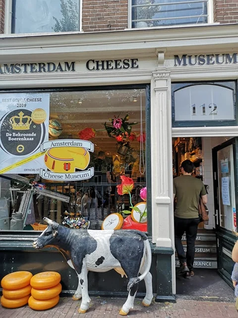La devanture du Cheese Museum