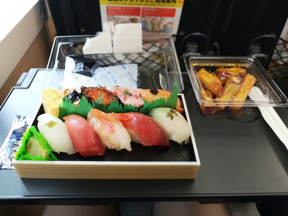 Bento de sushis et Patates sucrées