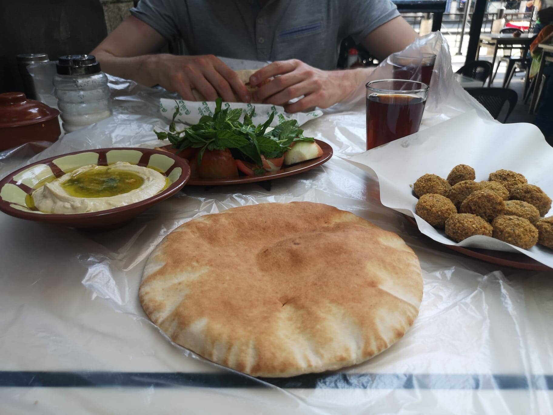 Falafels et houmous de Hashem Restaurant