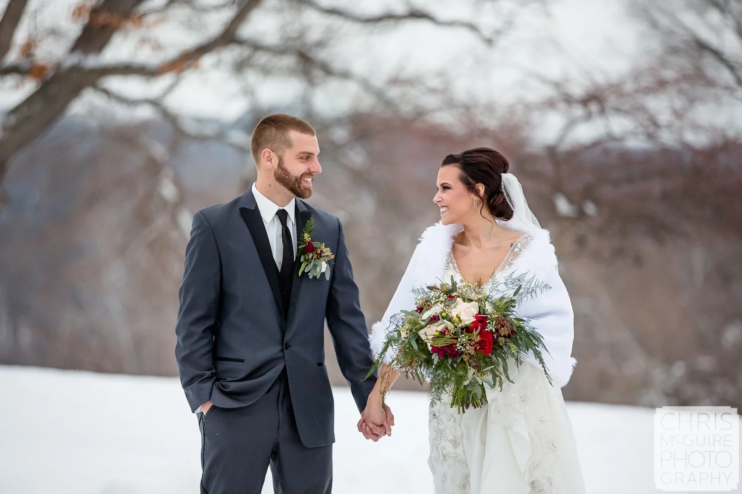 Weaver Ridge Winter Wedding Photography Nicole Jesse Chris Mcguire Photography Peoria Illinois Photographer