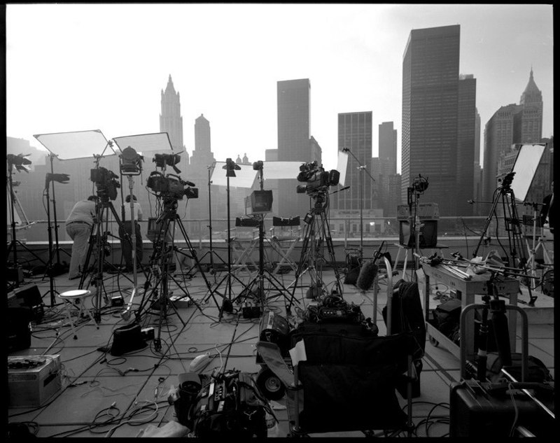  Waiting for the ceremony to begin for the one year memorial of the September 11 attacks in lower Manhattan, September 11, 2002. 6×7 medium format film scan.   