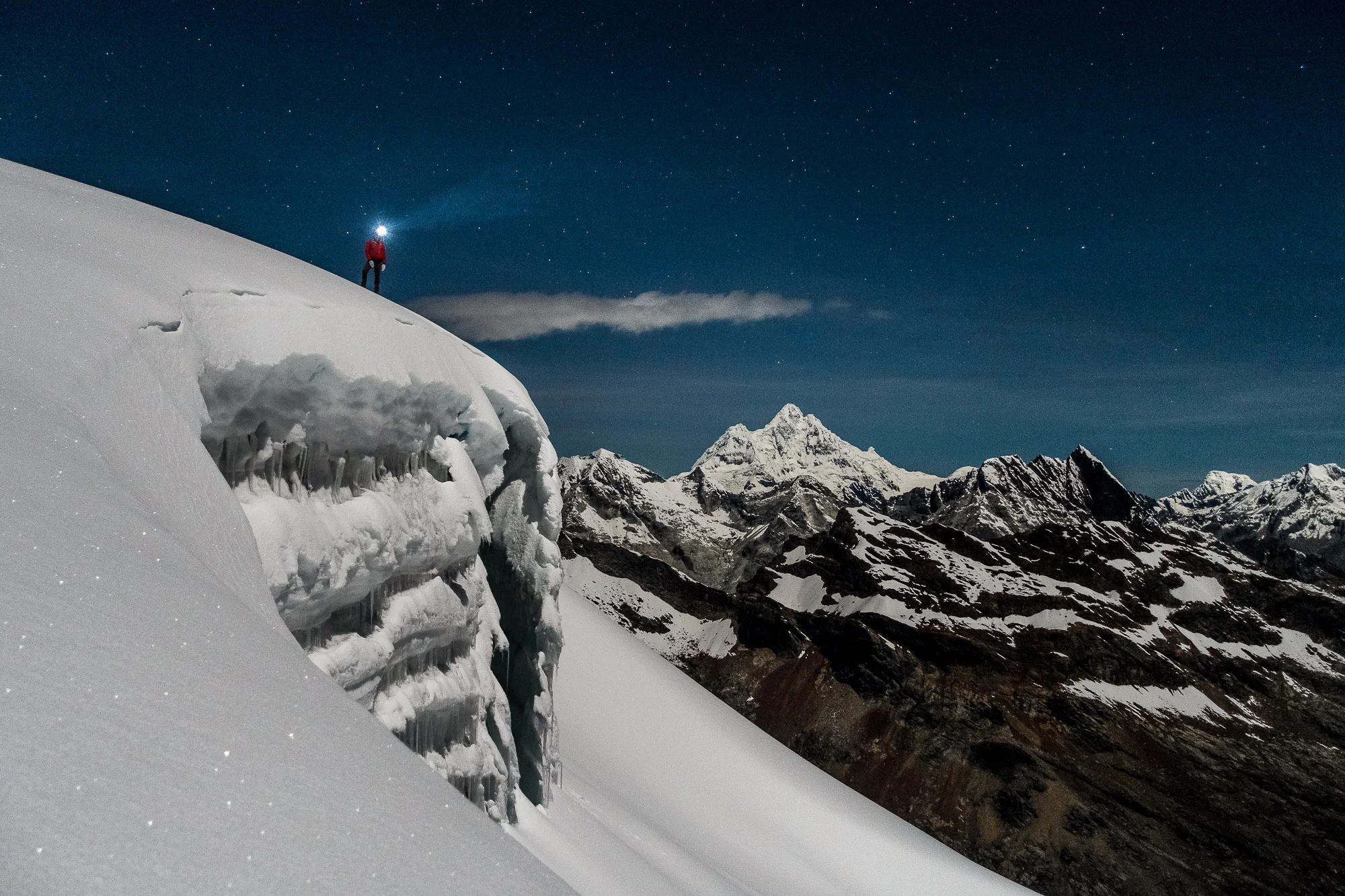 Full moon ascent of Vallunaraju (5686m), Cordillera Blanca, Peru