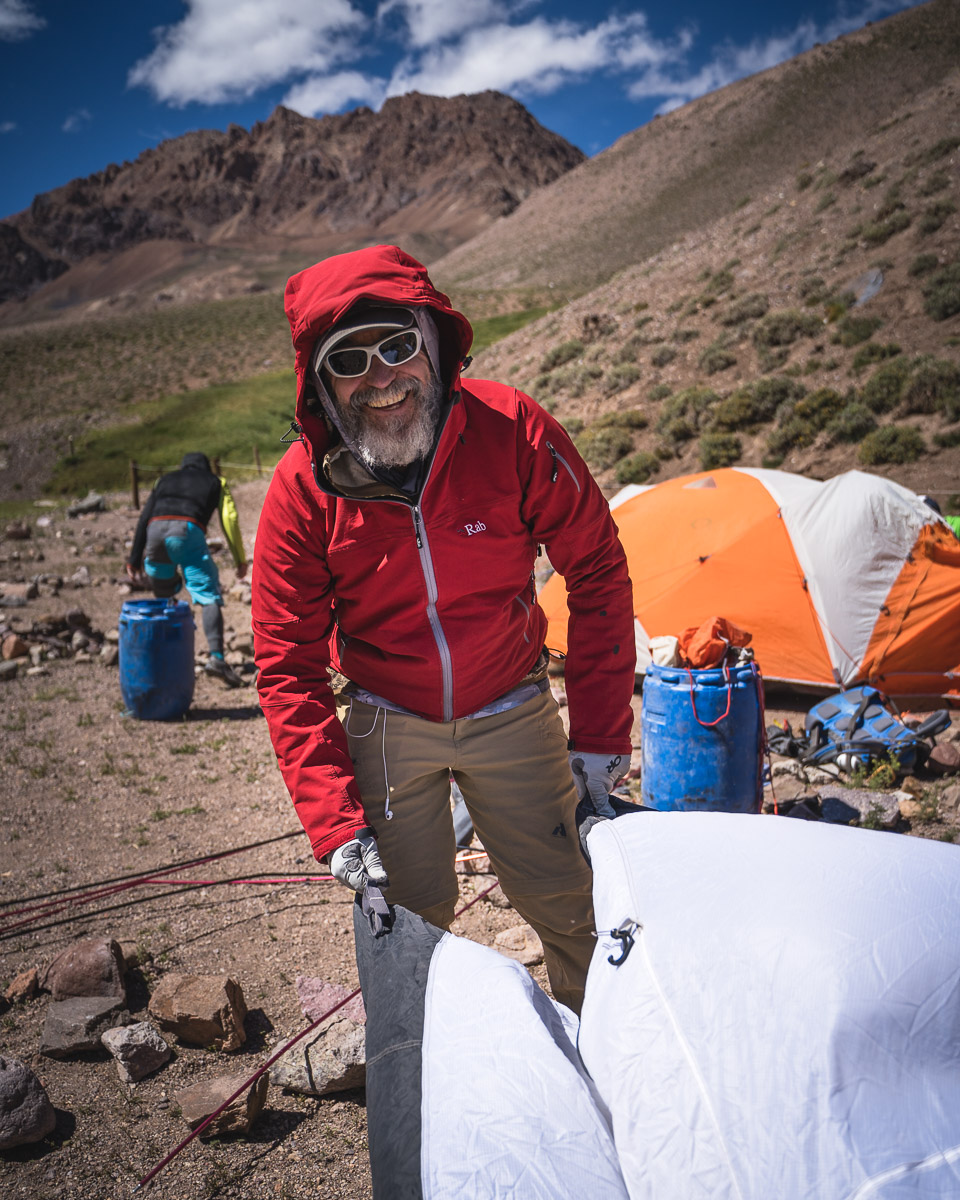 Setting up the tents at Casa de Piedra