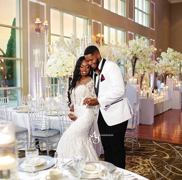 May you love happily ever after!!!!💕
&bull;
Bride @_jazzzmiin.
📸: @allenbthagreat .
Event planner: @kiamarievents .
Round wall &amp; ghost table @chicagolandluxerentals .
Venue @dinolfosbanquets .
Decor design @luxbow &bull;
.
.
.
We are a full ser