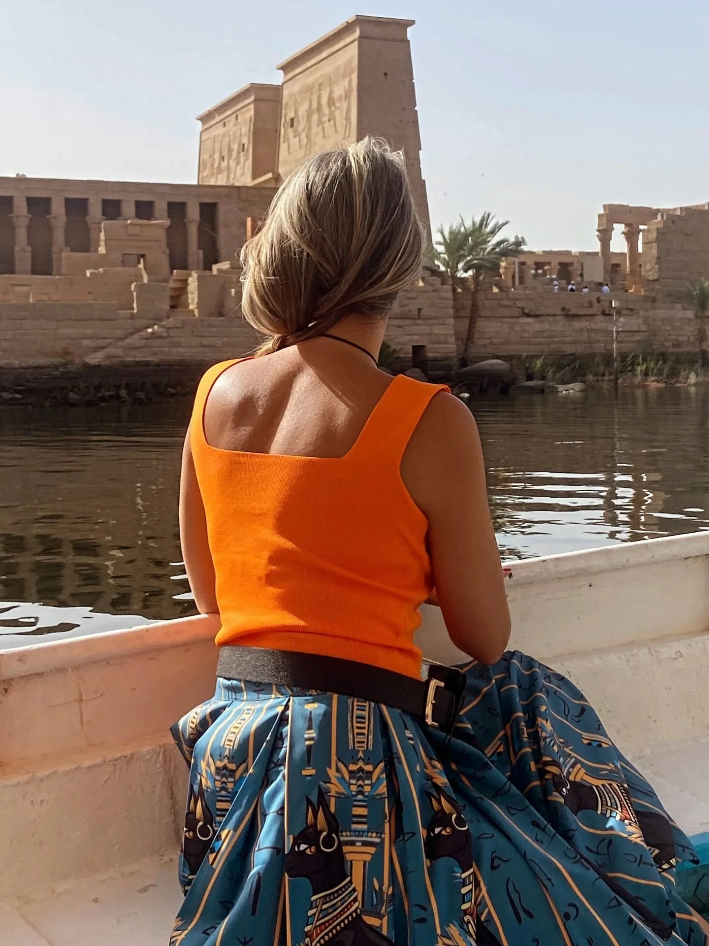 Let me confess something! 
I always felt in exile. 
Not belonging. 

I&rsquo;ve crossed oceans, and continents. 
From South to North, 
West to East. 

Longing to find home. 
It was only when home became my body,
My matter, 
My heart-womb union, 

Tha