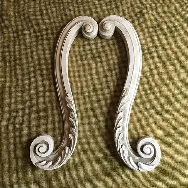 I see hair! 
#curiousity #mixedmedia #creative #unique #customart #repurpose #homedecor #oneofakind #oneofakindhomedecor #whimsical #eclectic