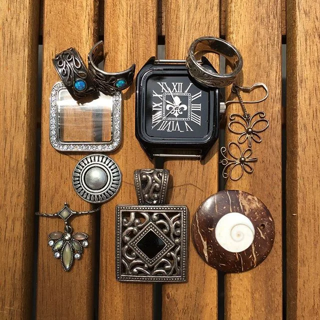 Cleared out and dismantled some jewelry today. More goodies to add to the wall! #jewelry #repurposedjewelry #suspendedbyjewels #imagination #creative #unique #customart #customdesign #handmade #handcrafted #studioart #studioartist #brainstorm #custom