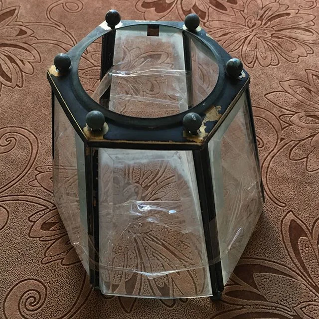 An old, wobbly outdoor light fixture and a few beads stitched together will make one stunning miniature chair. Coming soon! Link in bio. www.prettybirddesign.com #prettybirddesign #prettybirddesignstudio #lightfixtures #lights #outdoorlights #repurpo