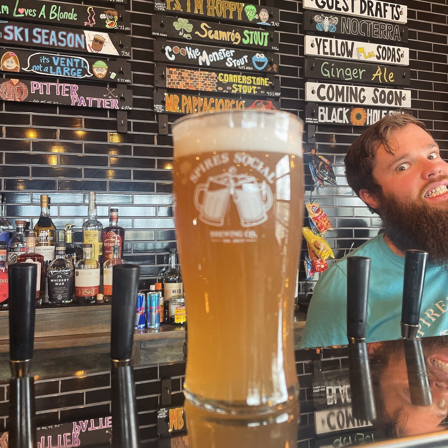 @mulder.matt has perfected the art of photobombing 
&bull;
&bull;
&bull;
#bartender #photobomb #beerpic #drinkbeermadehere #beerinspires #cbusbeer #drinkohio #craftbeerlife #craftbeer #happyhour