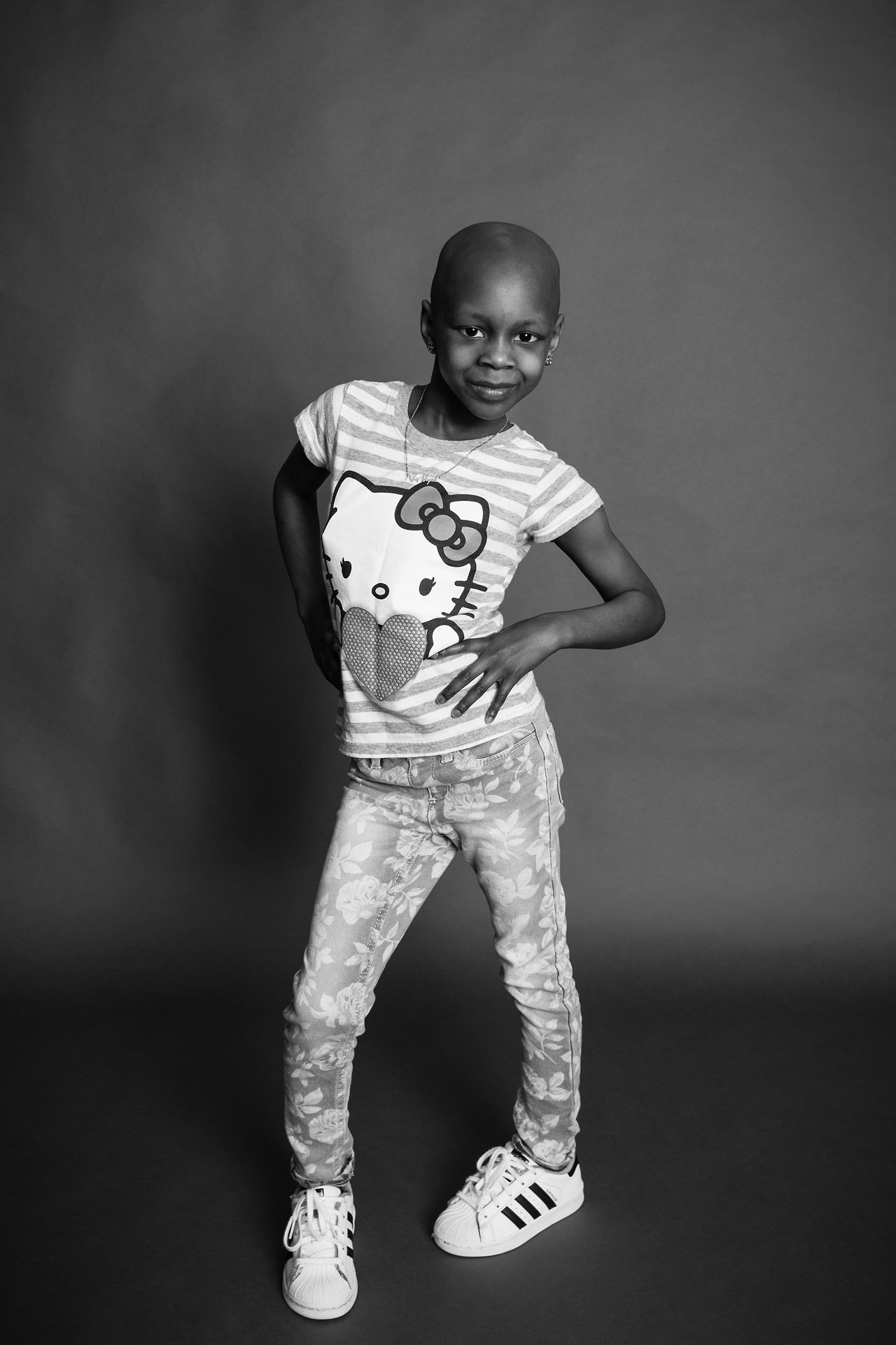  Flashes of Hope is a non-profit that provides free photo-shoots for those affected by childhood diseases included cancer and leukemia. We take portraits of the kids by themselves, with their families, with the favourite doctors and nurses.&nbsp; 