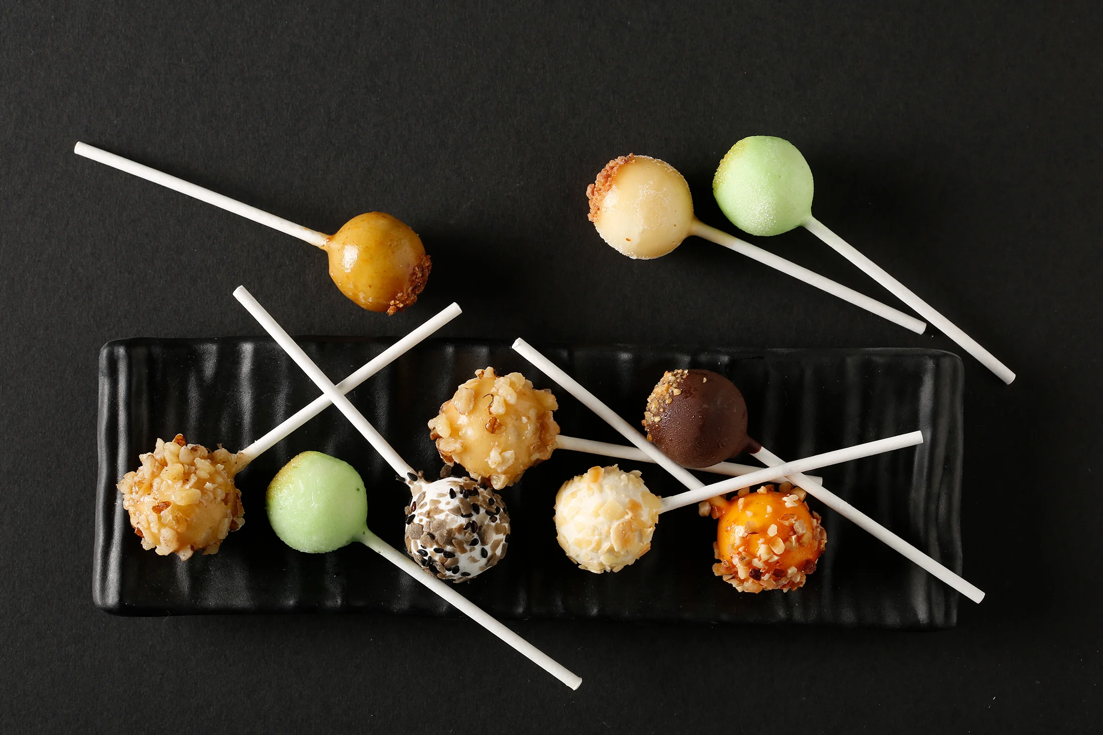 Familia Pro Luxury Tapas Lollipops 001.jpg