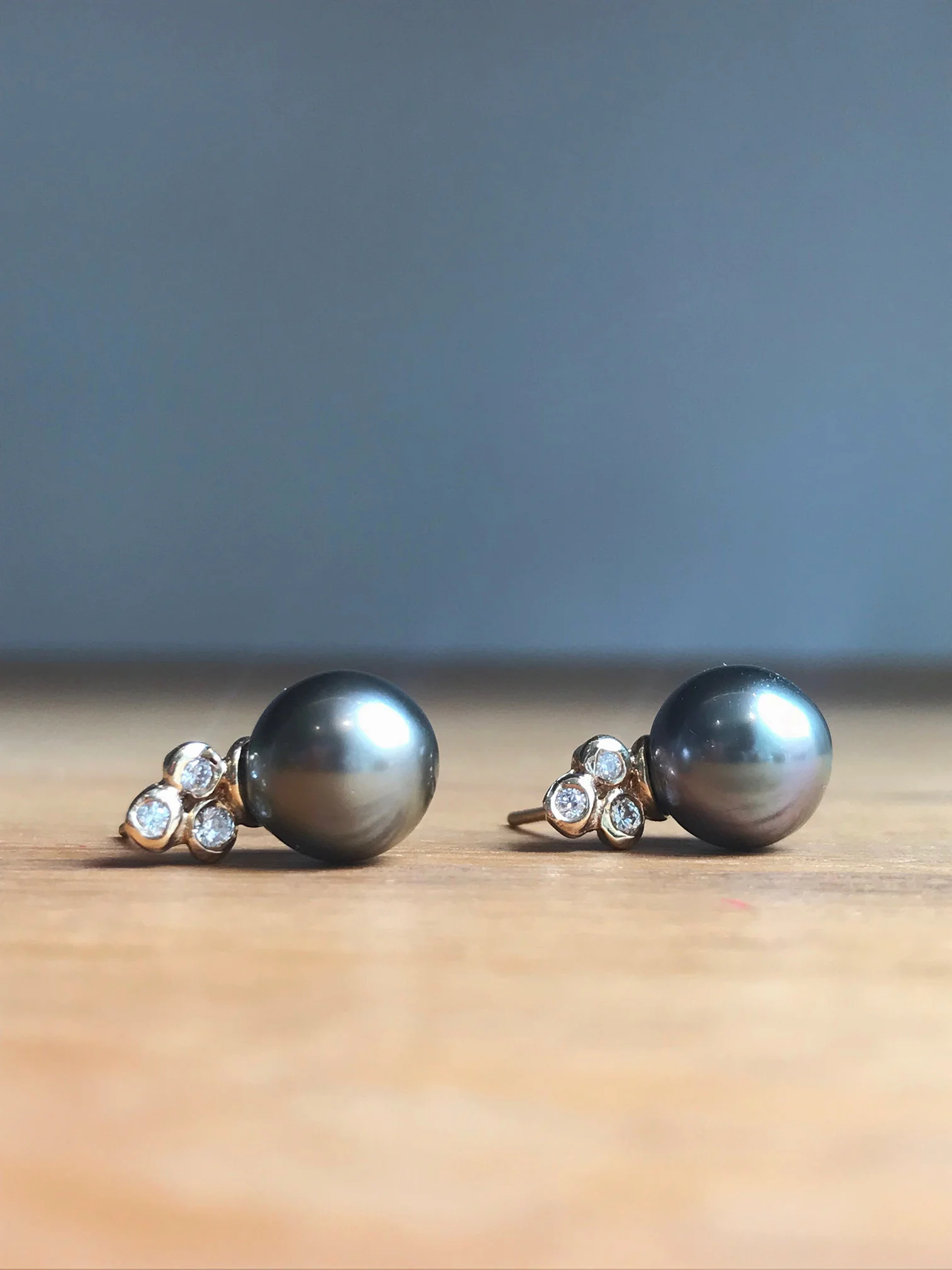 WEB_KB_Sea Anemone Akoya Pearl studs2.jpg
