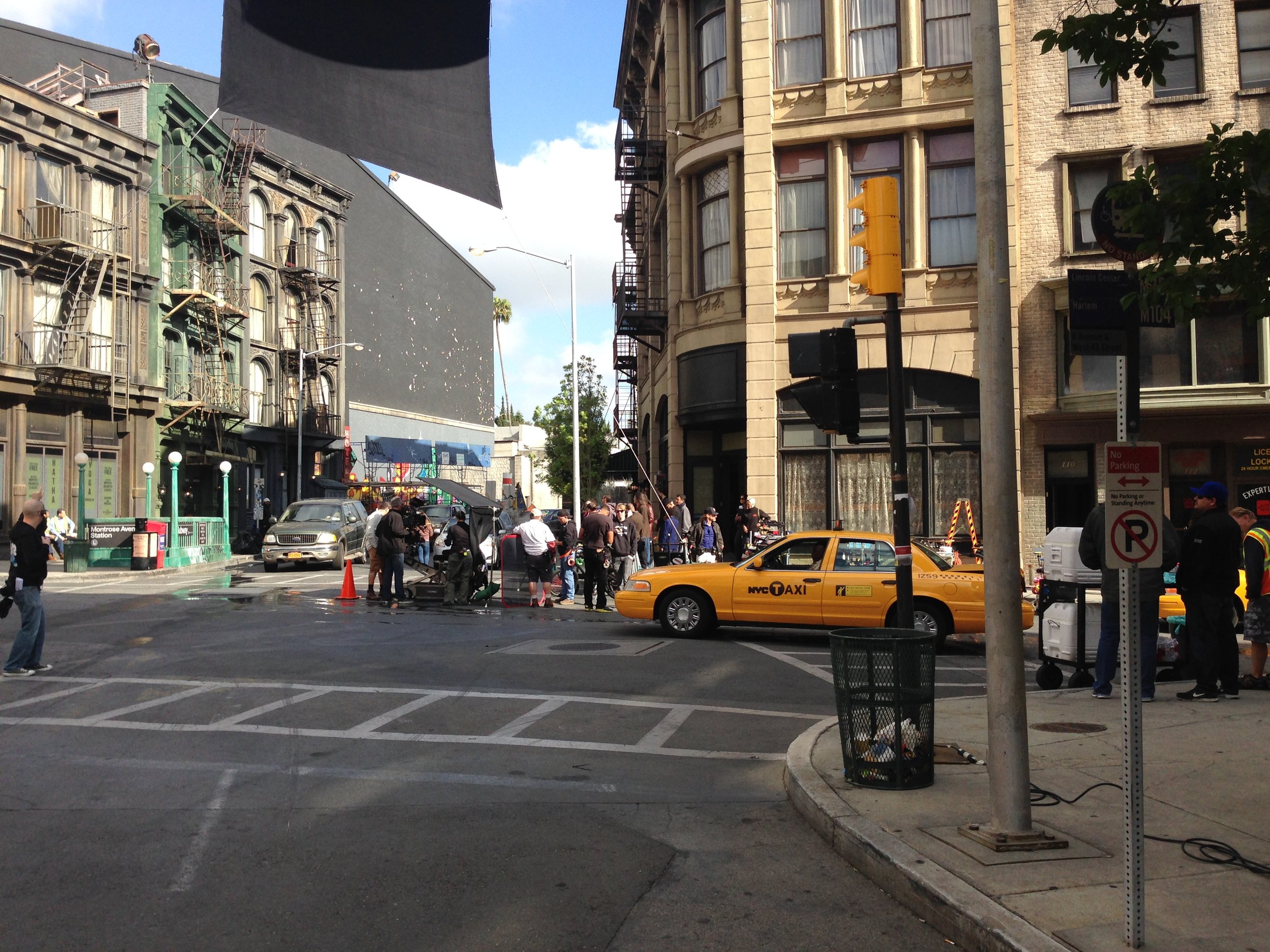 GLEE CREW FILMING ON THE PARAMOUNT STUDIOS’ NEW YORK STREET
