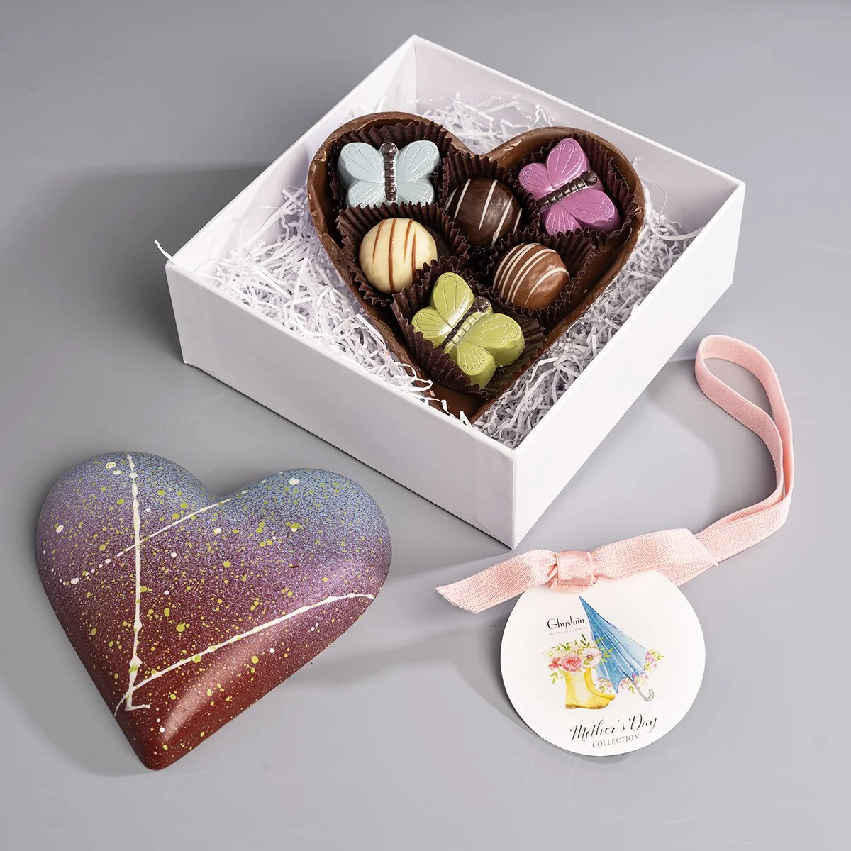 StacyDuncanPhotographsGhyslainChocolateHeartBoxNoLid1.jpg