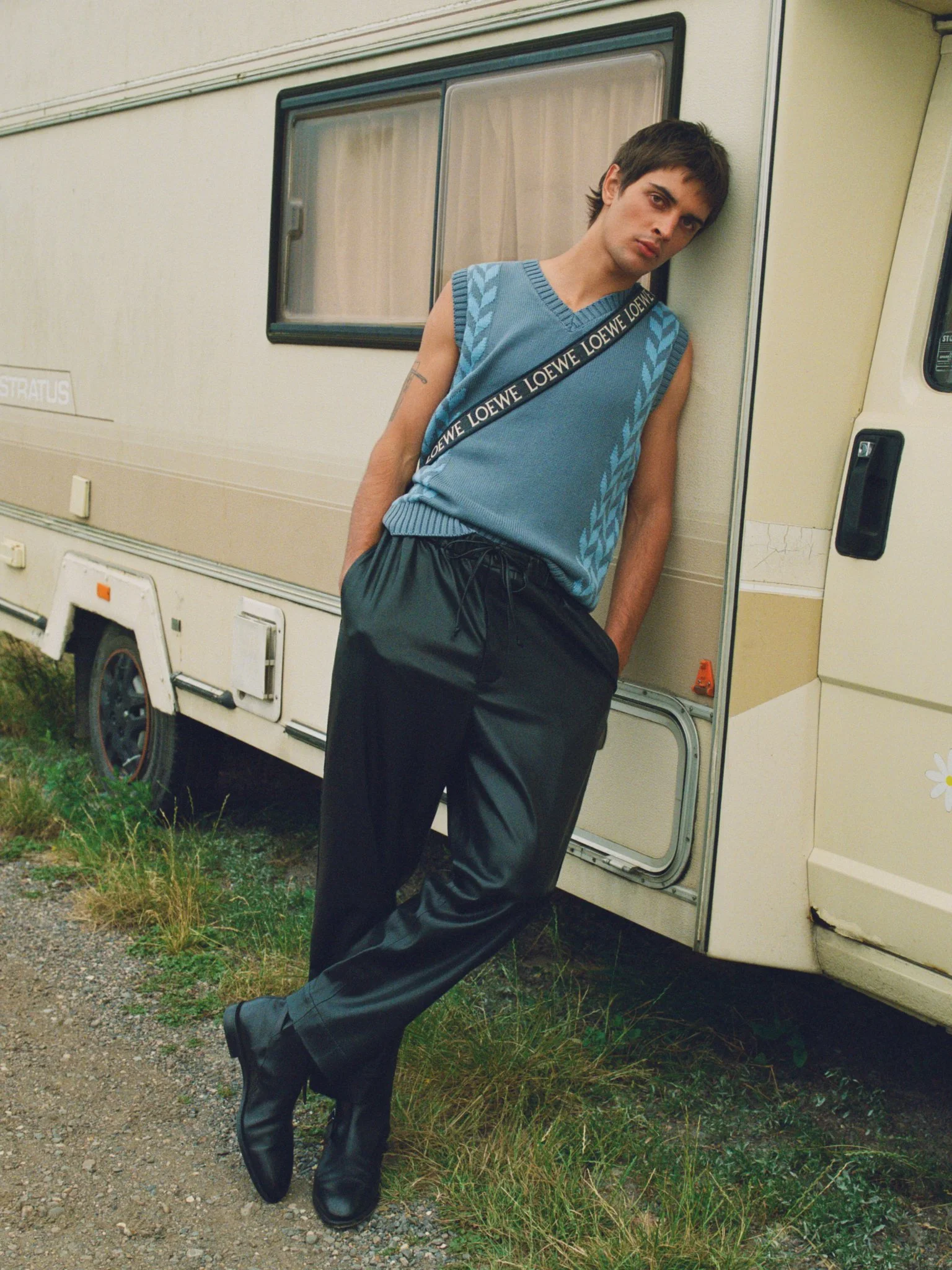 LOOK_007a.jpg