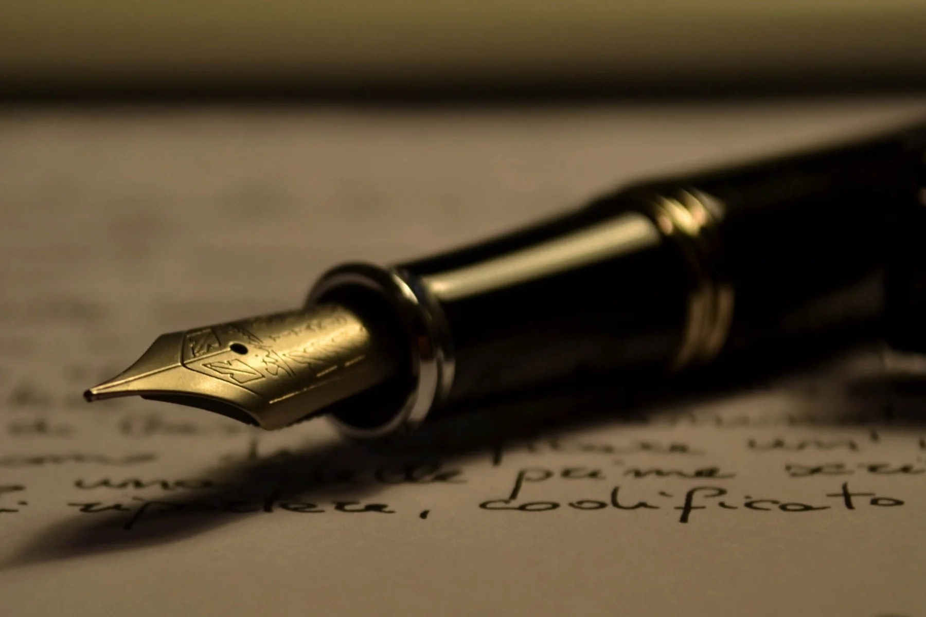 The-Fountain-Pen-Guide.jpg