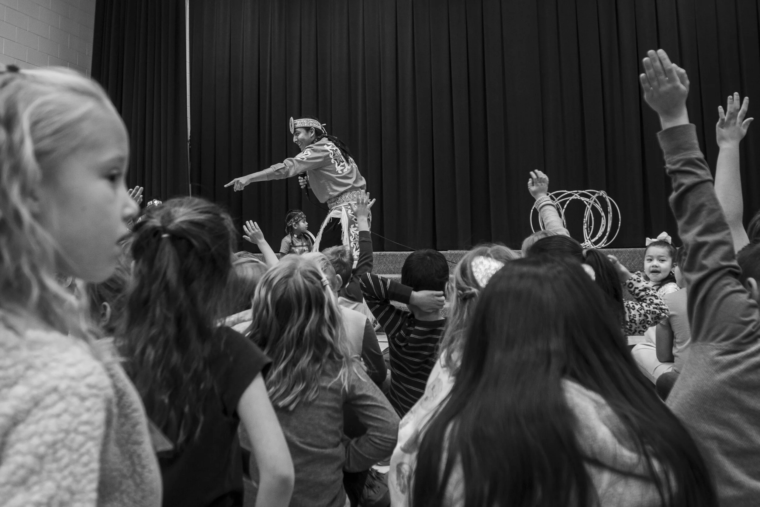 Patrick Wille Hoop dancer_21.JPG