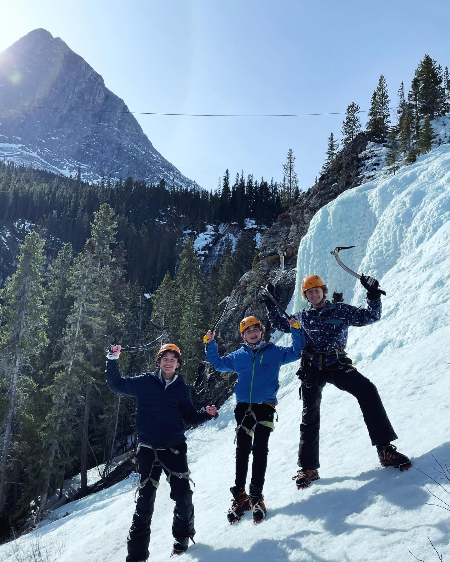 Stoking the youth last week with @rockiesalpineguide we love getting young people outside and stoked! Ice climbing is a sport anyone can enjoy, especially on a warm spring day ☀️😀 📸 @andrew_rennie_for_real