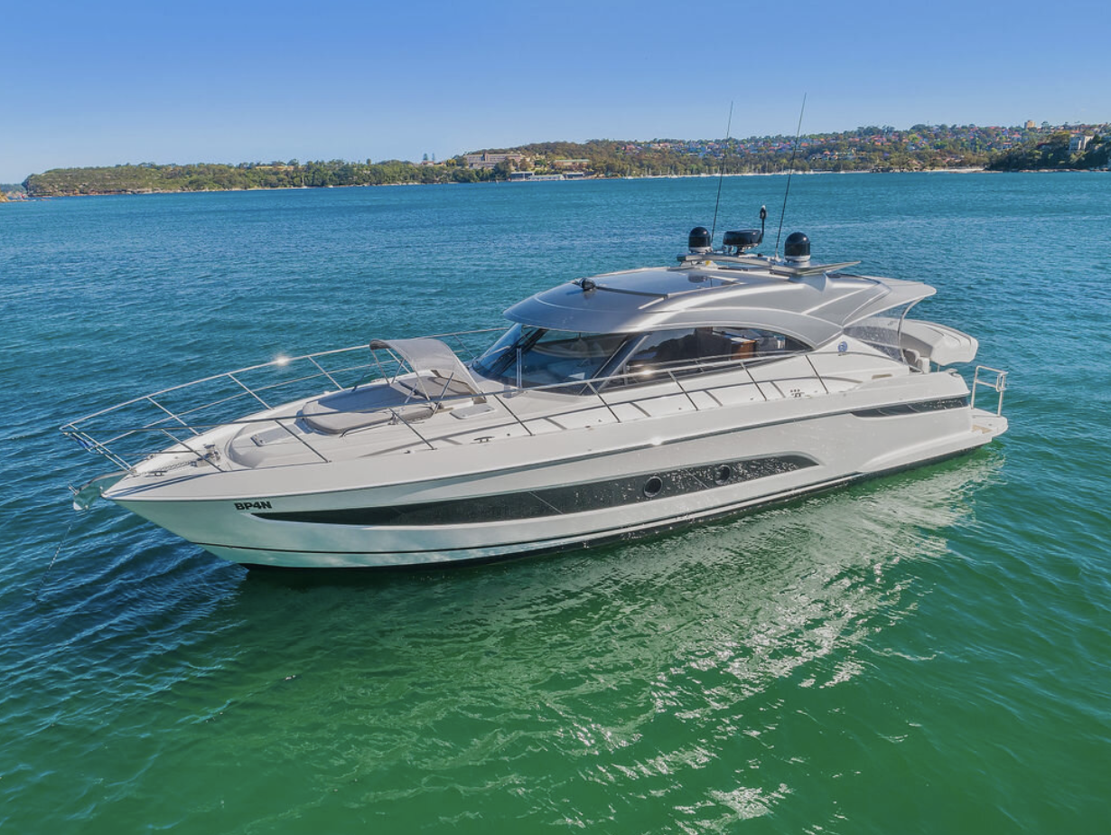 Platinum Riviera 4800  Sport Yacht