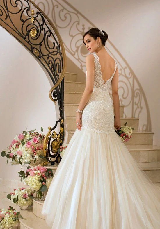 Stella York 5850 Back.jpg