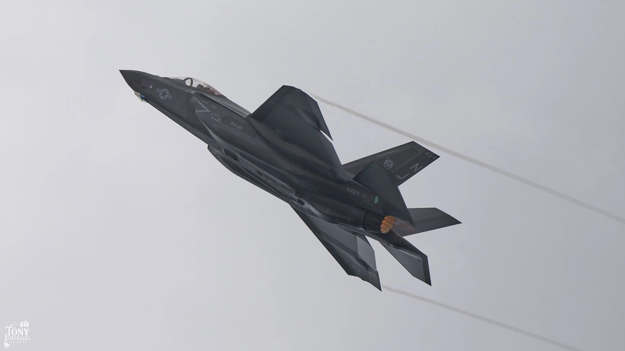 CIF-2025 Jones Beach Air Show-SA109363-May 24 2025.jpg