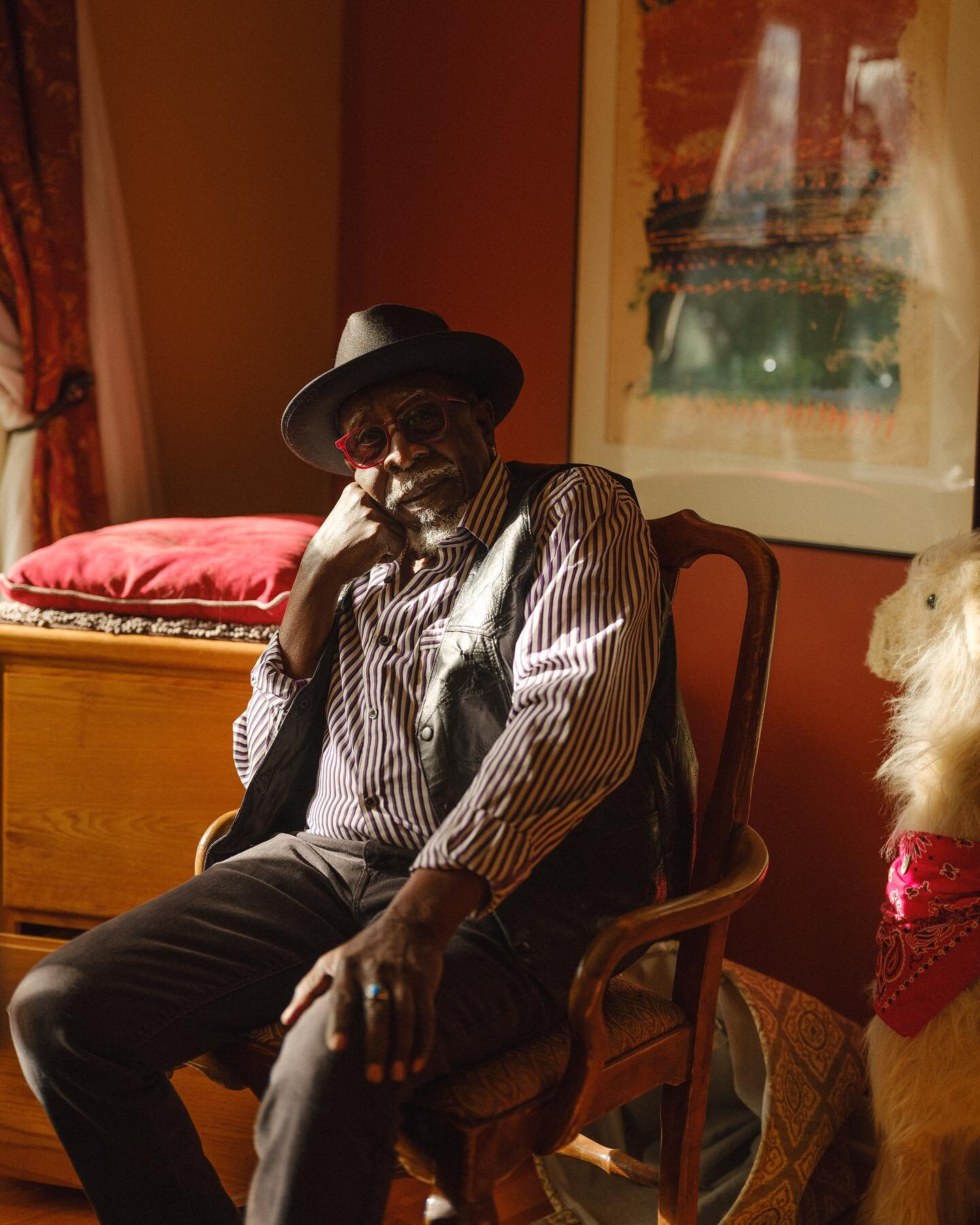 I spent a particularly beautiful morning with Blues legend Freddie Cunningham at his warm and inviting home here in Lansing. Freddie and his wonderful wife Marge share this home with have a couple cats and an amazing collection of curio from an aweso