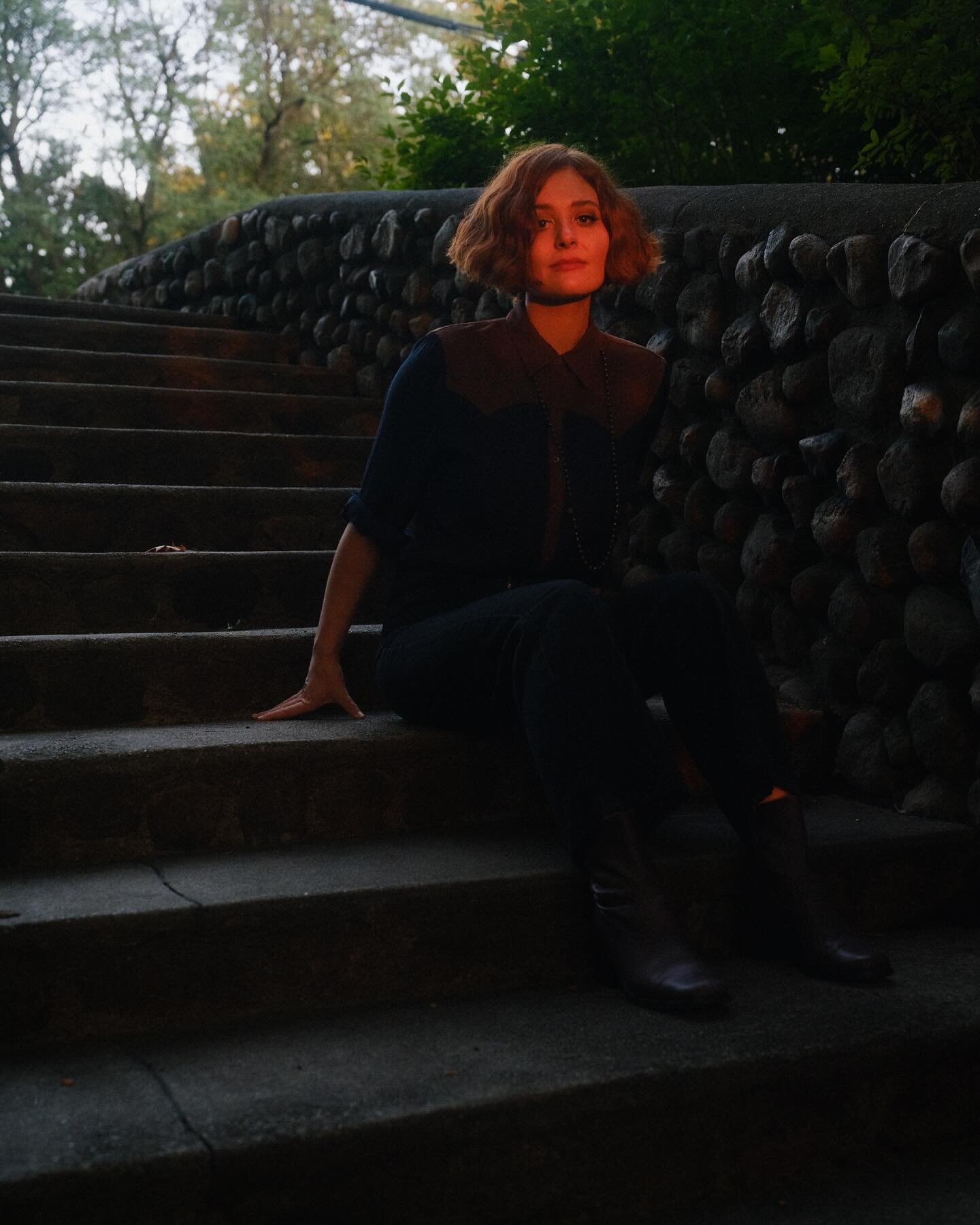 An evening in the park with singer-songwriter @libbydecamp.
