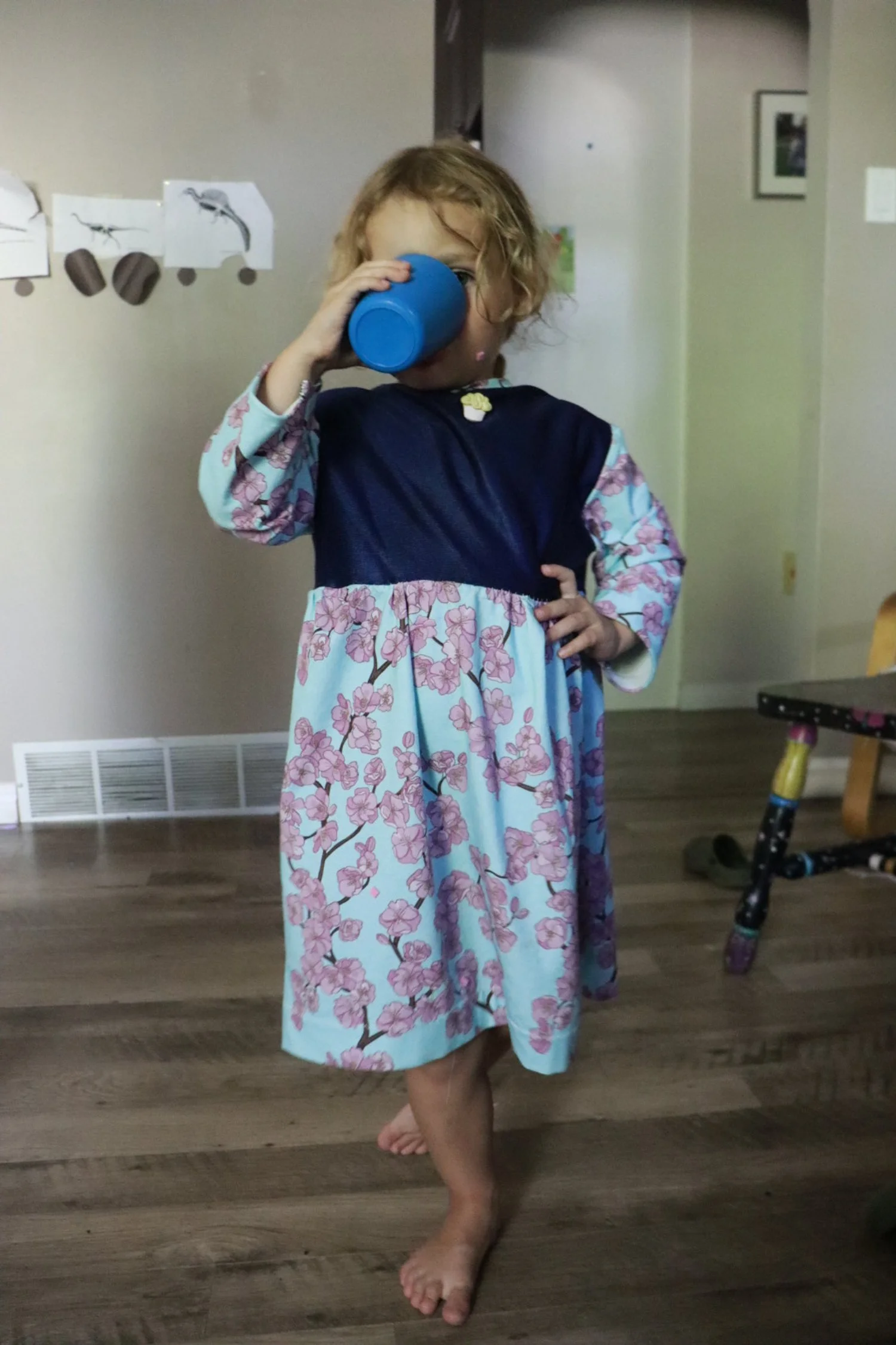 60's kids dress (3 year old sewing project!)