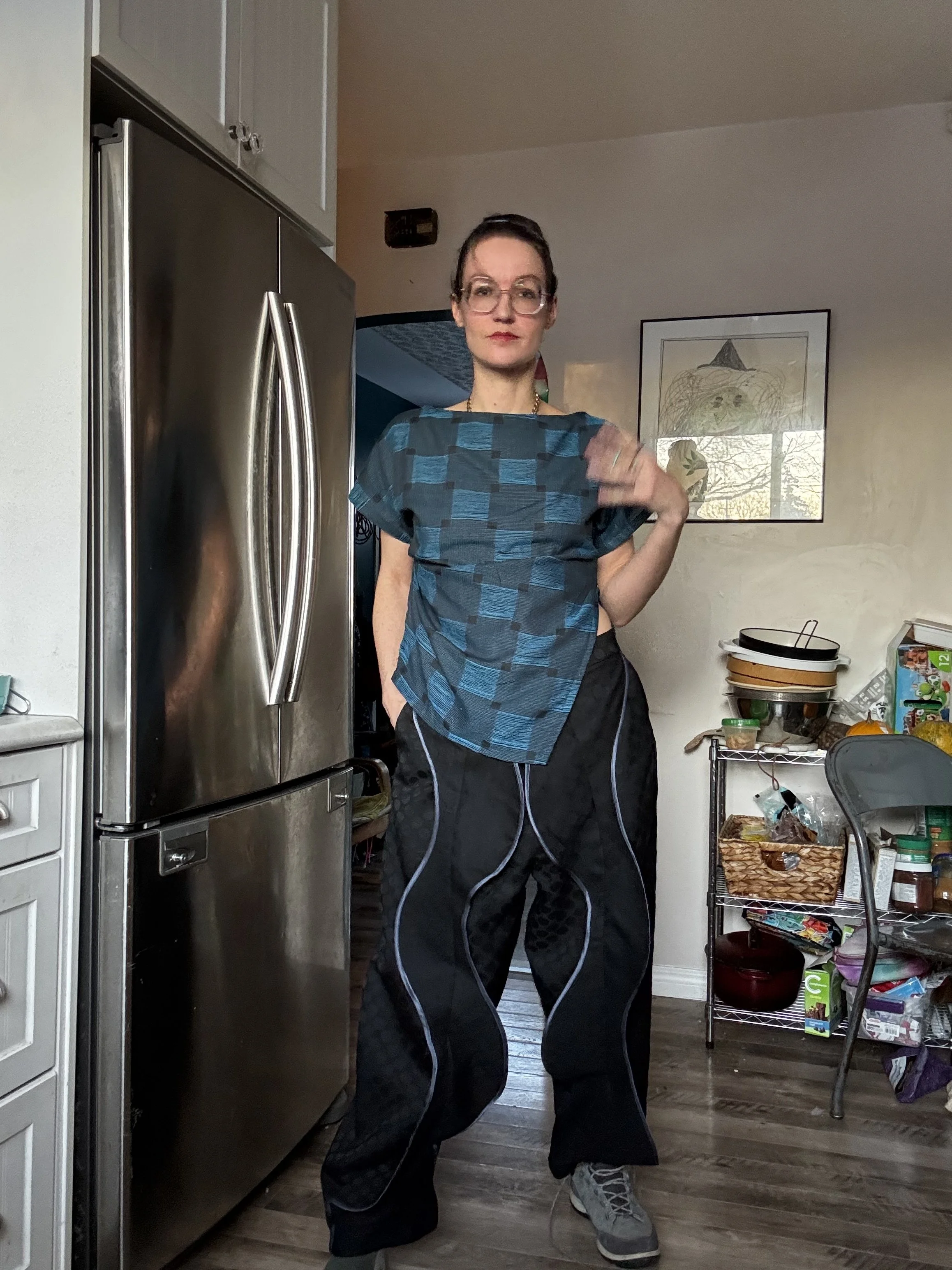 DECODE Squiggle trousers