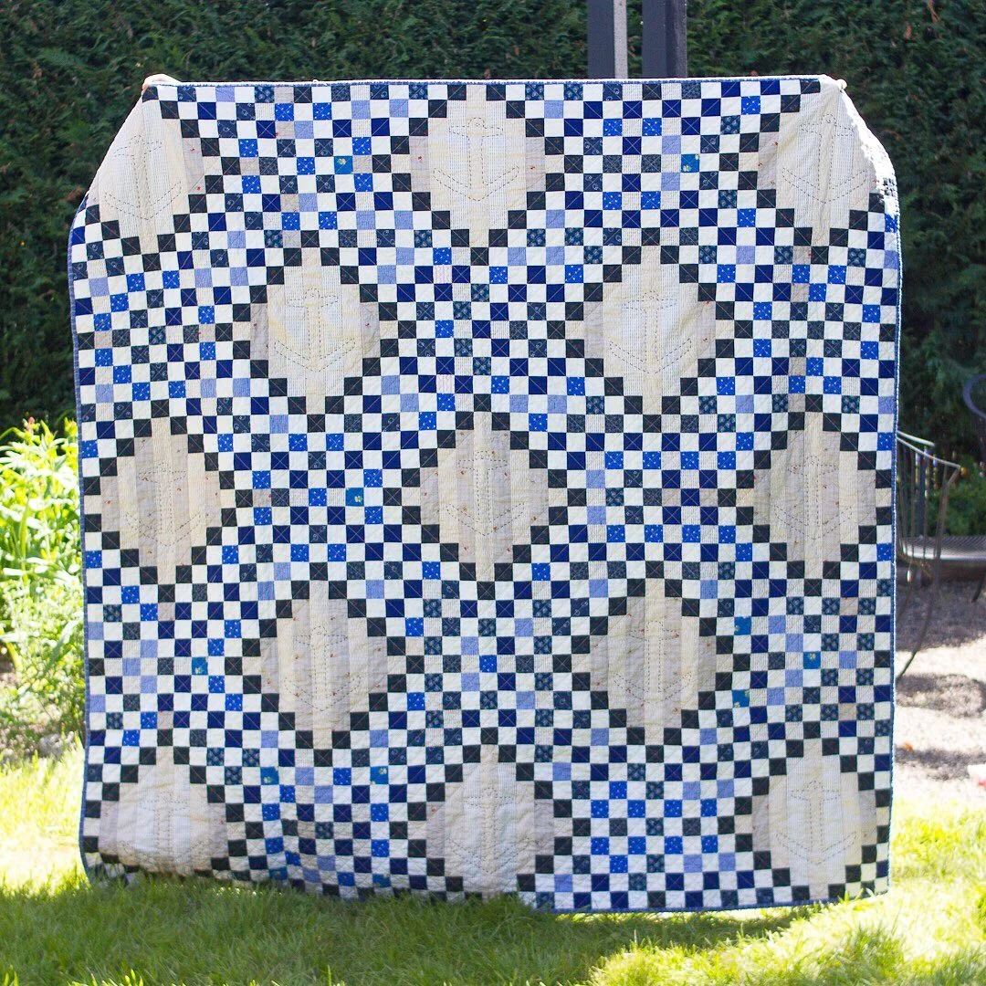 Blue Quintuple Irish Chain via www.helloquilting.com