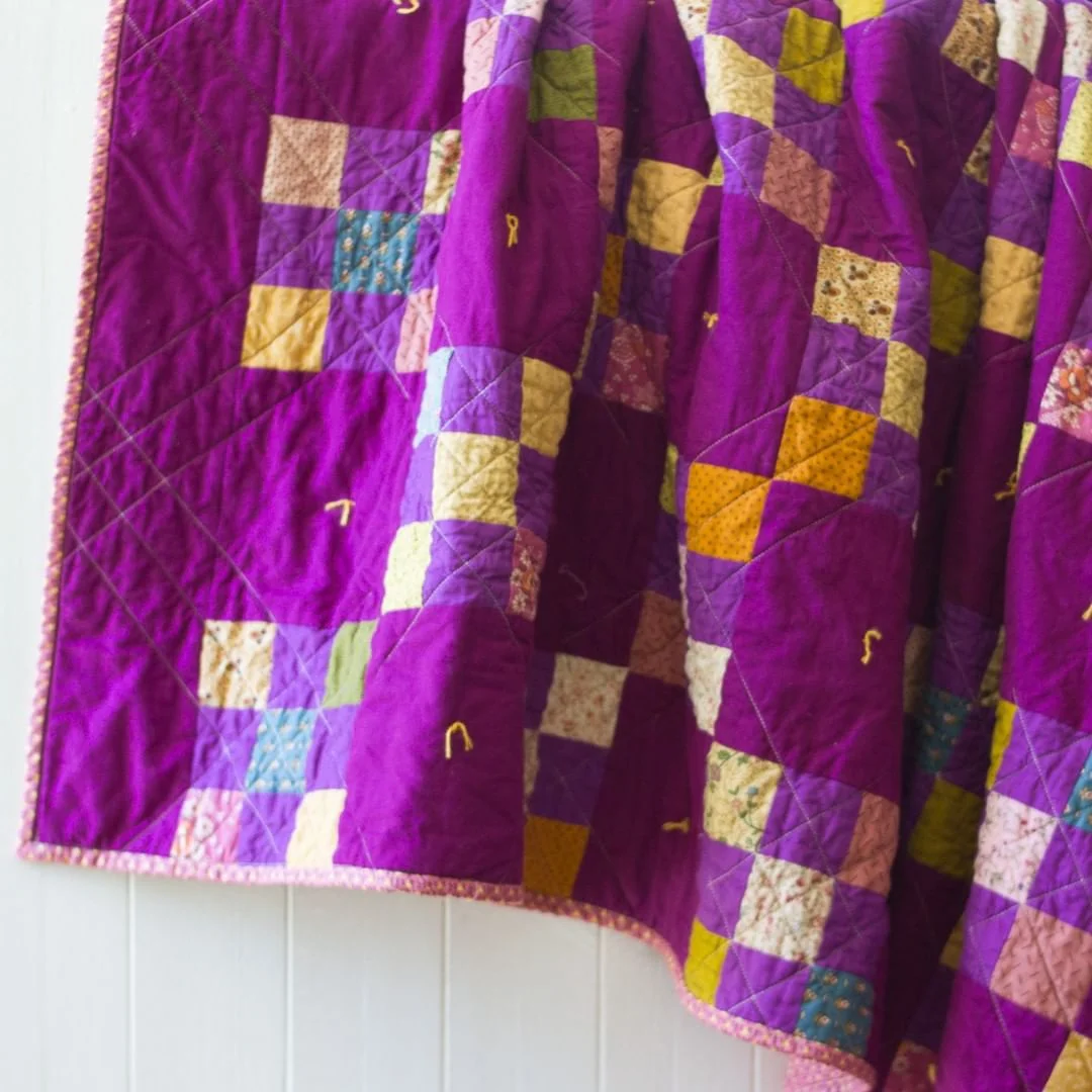 Purple Irish Chain Quilt via www.helloquilting.com