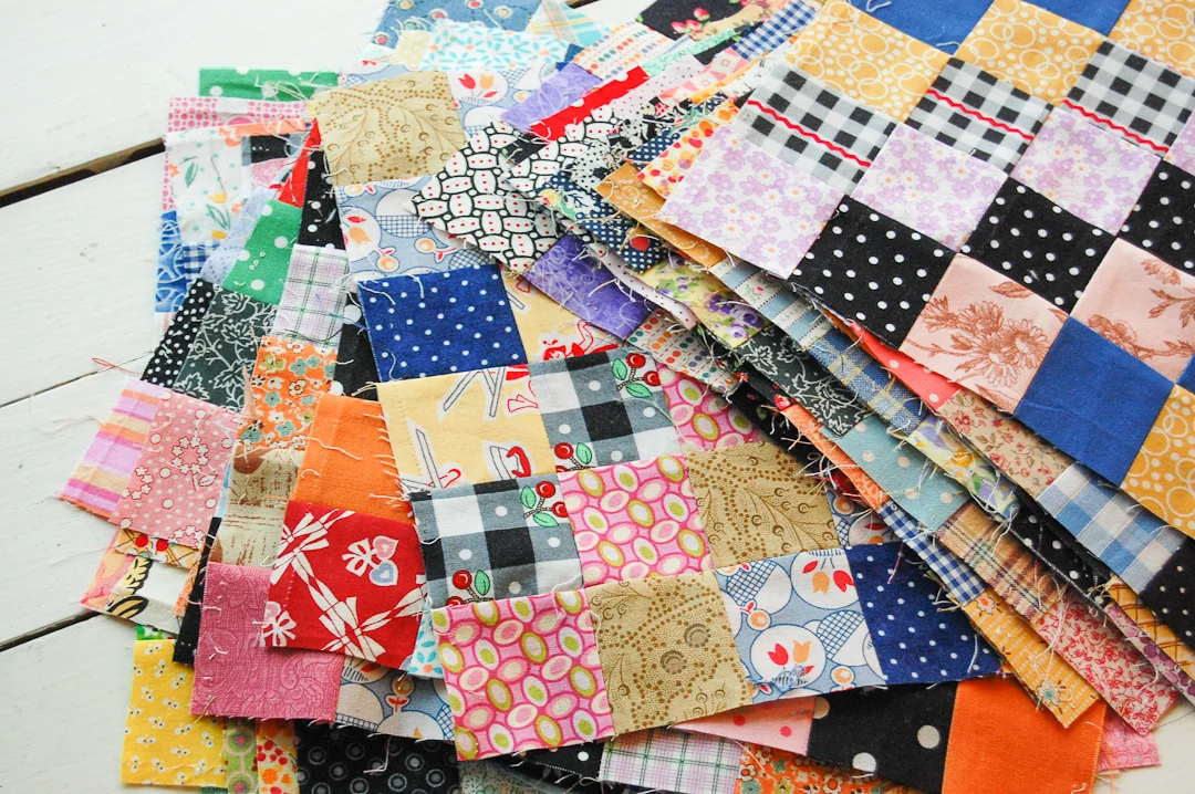 Antique-Inspired Scrappy Trip-Around-the-World Blocks via www.helloquilting.com