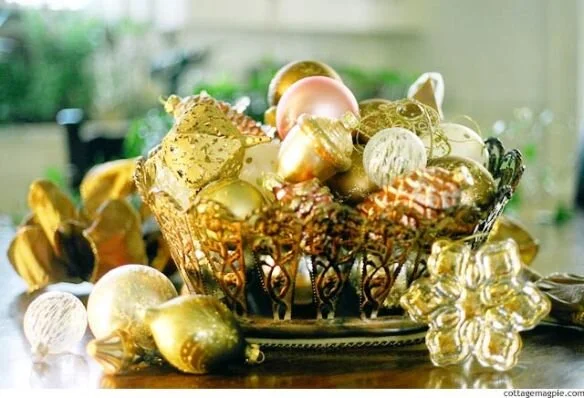 Christmas Ornaments via www.angelamaywaller.com