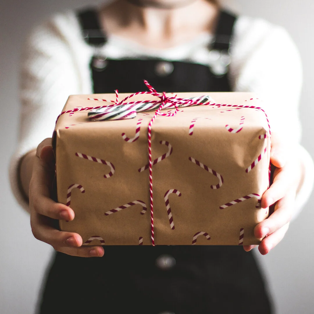 Christmas Crafts and Tutorials via www.simplecreativehome.com