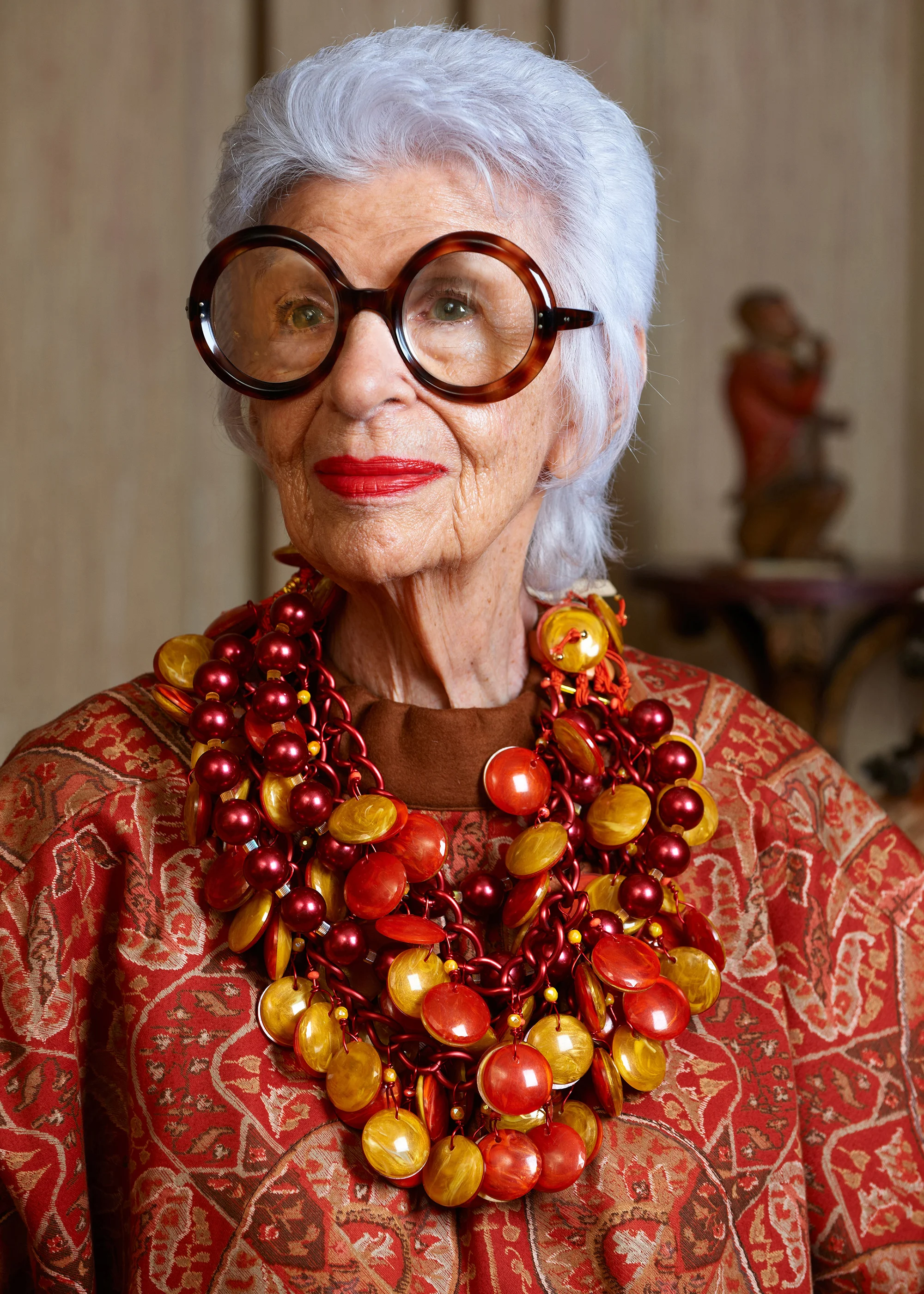 IrisApfel_VL1_1.jpg