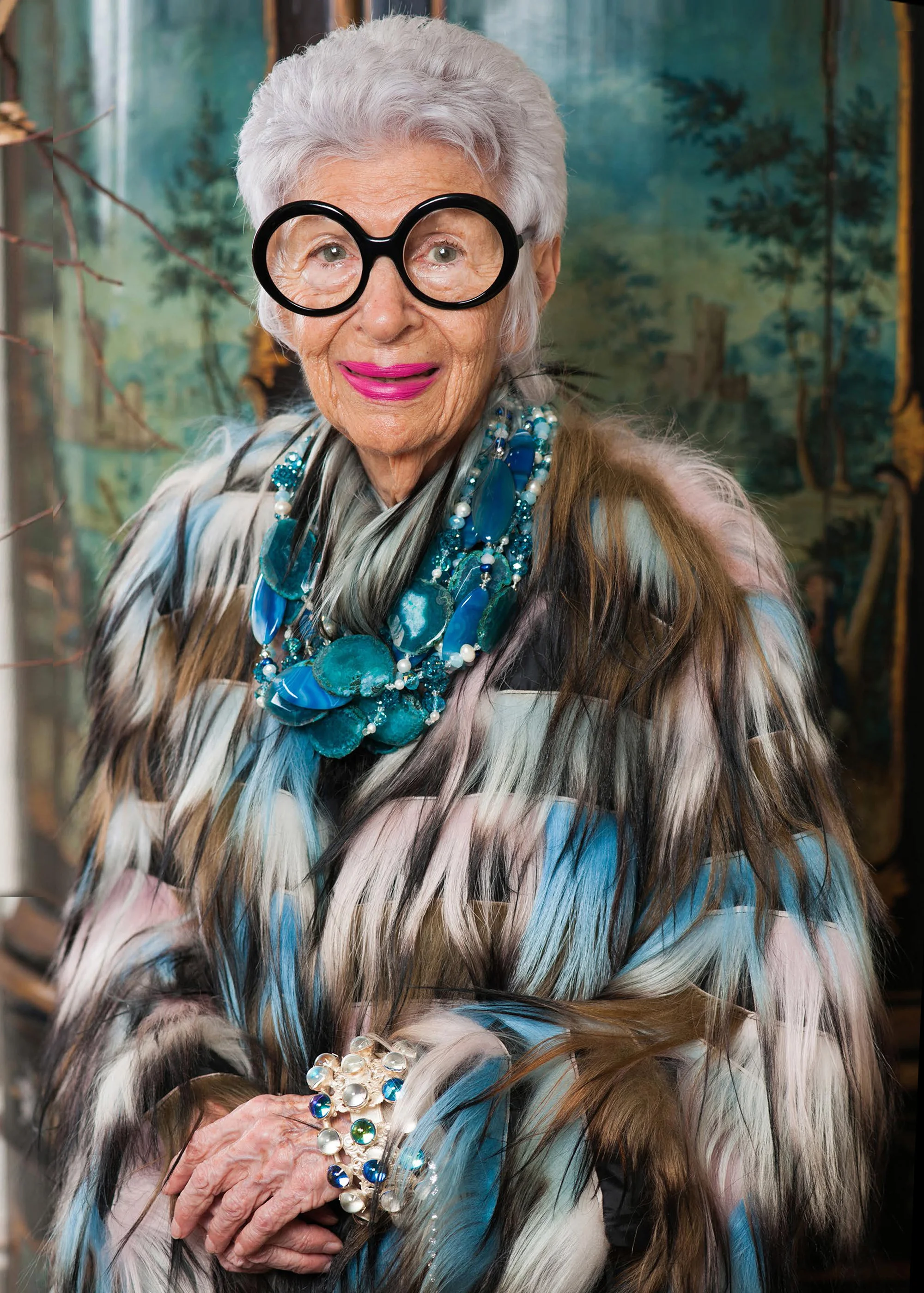 IrisApfel_VL1_5Alt.jpg