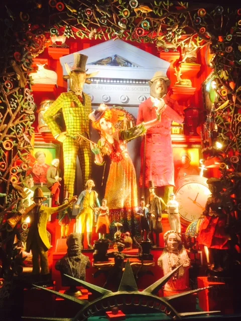 Holiday Windows 7.jpg