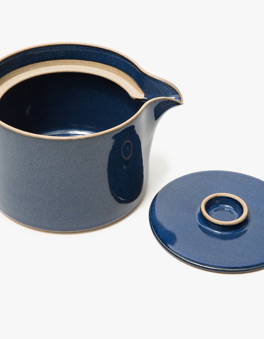 Hasami Porcelain Tea Pot in Blue