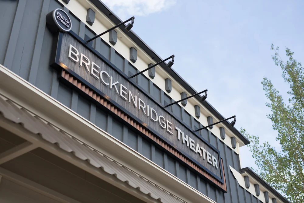 Theater-04.jpg