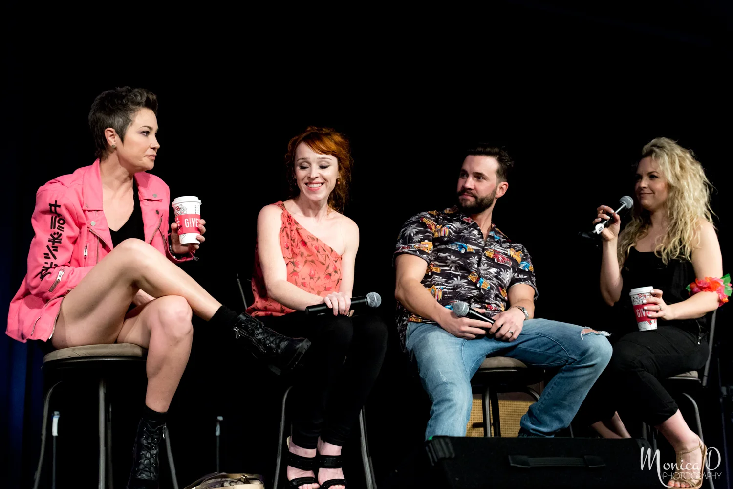 Kim Rhodes, Ruth Connell, Gil McKinney, Briana Buckmaster
