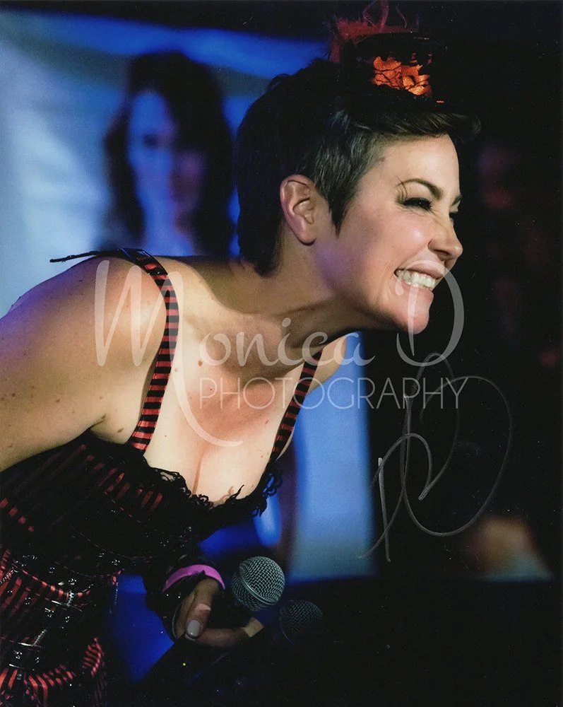 Kim Rhodes on stage during the Creation Entertainment convention in Washington, DC, November 2017