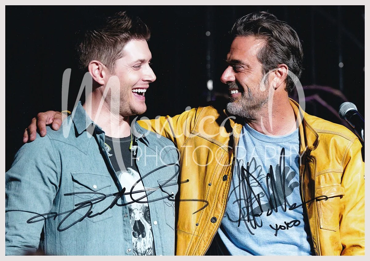 Jensen Ackles and Jeffrey Dean Morgan on stage at a Creation Entertainment Supernatural convention in Las Vegas, Nevada.