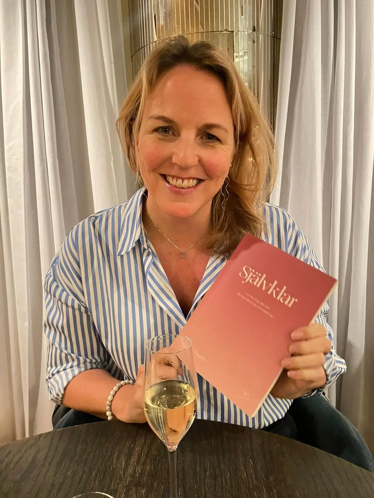 What&rsquo;s your relationship to change?

We often talk about change as something we step into now and then like a new job or a move, a conscious decision. But change is constant. Every breath, every season, every inner shift quietly reshapes who we