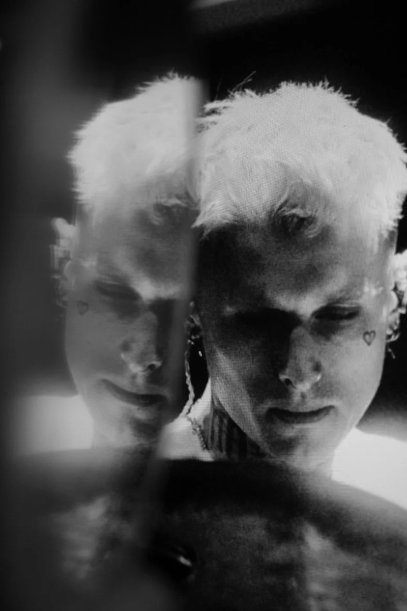 mirror-ap-52.jpg