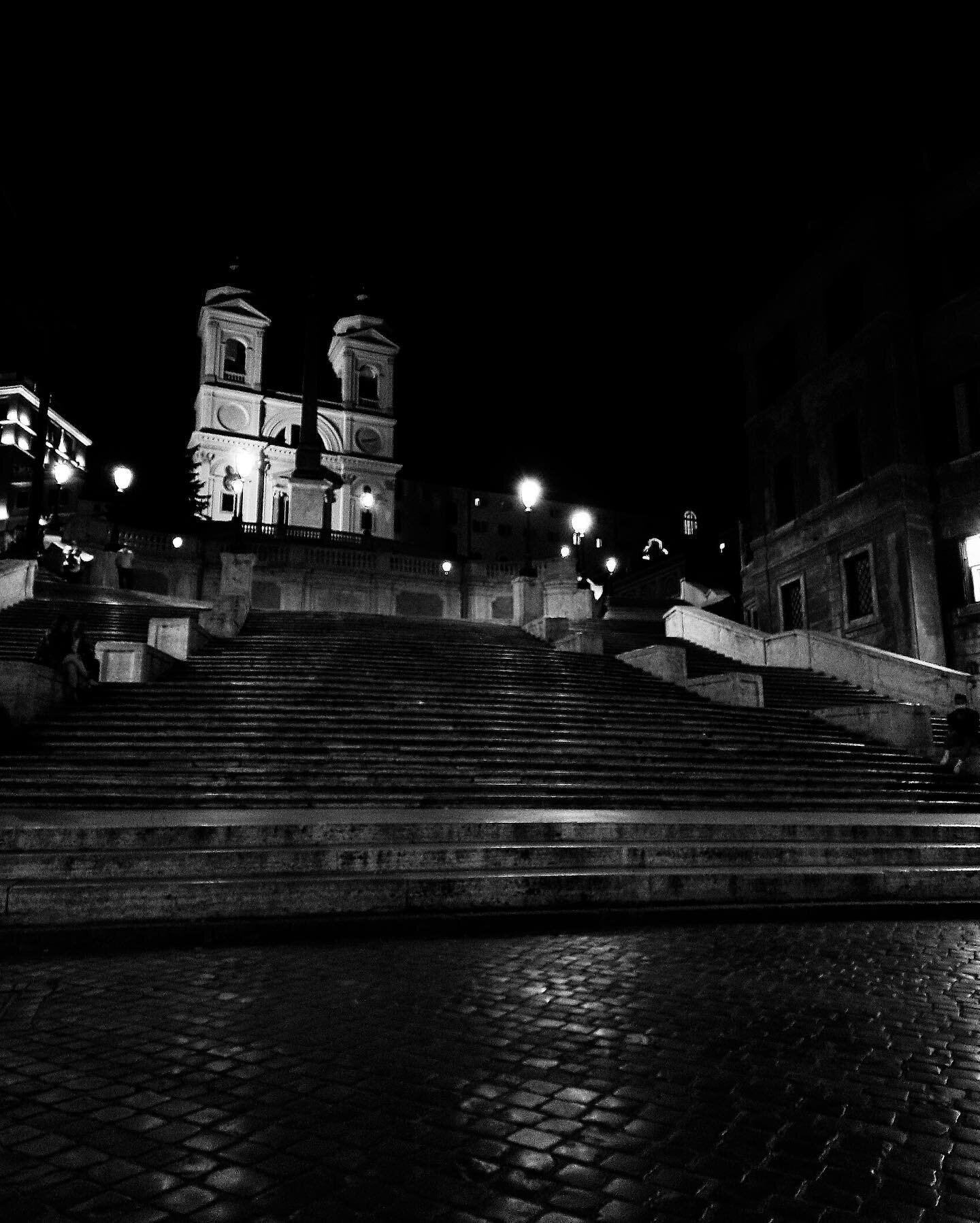The Great Beauty ✨
.
.
.
.
#throwback #rome #trinitadeimonti #piazzadispagna #architecture #architectureporn #church #architecturelovers #archilovers #black #light #night #italy #bnwphotography #bnwsoul #bnw_life #monoart #artwork #monochromatic #mon