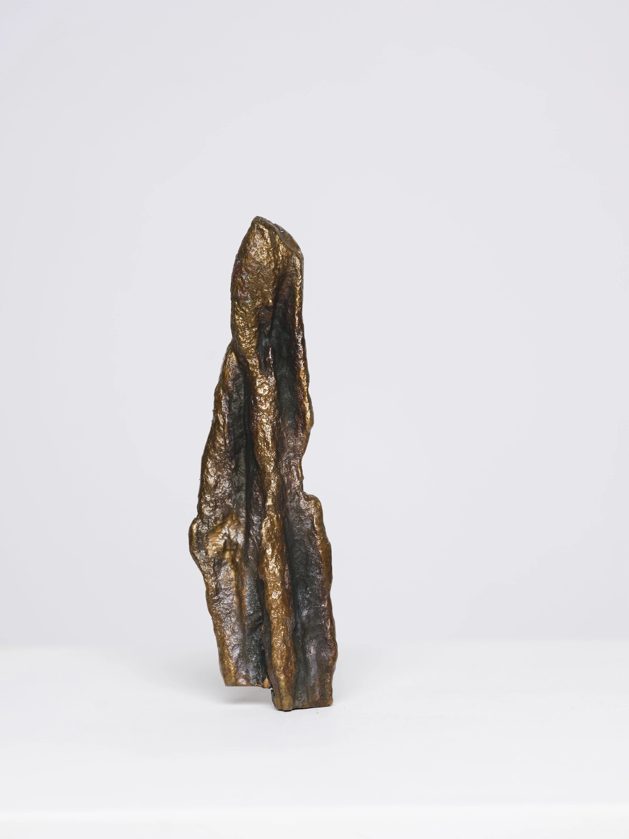 AHUVA_ZEELOOF_Faith_16_2022_Bronze 6.jpg